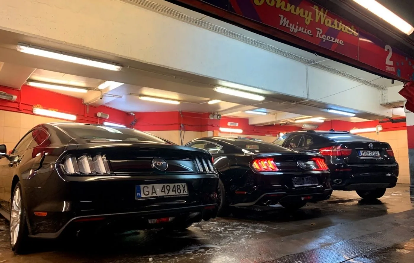 Johny Washer - Alfa Centrum Gdansk. Hand car washes.